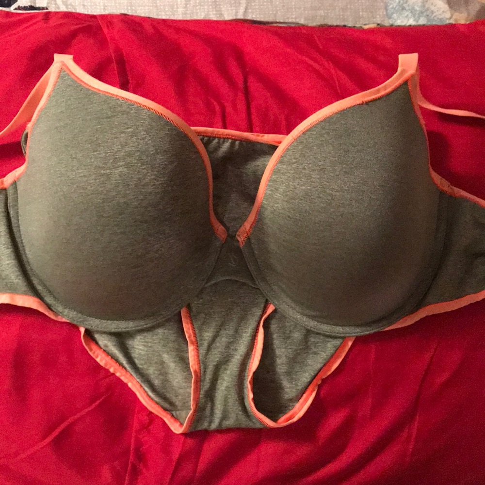 Victoria Secret bra and Panty set